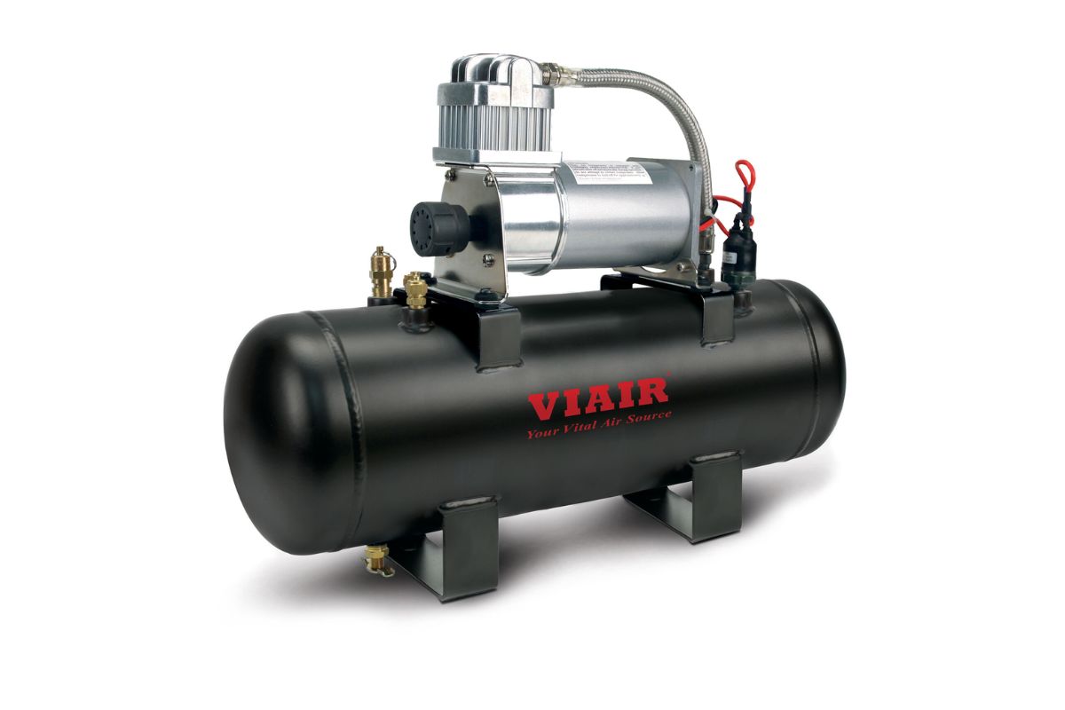 Best on board air compressor for truck (1)